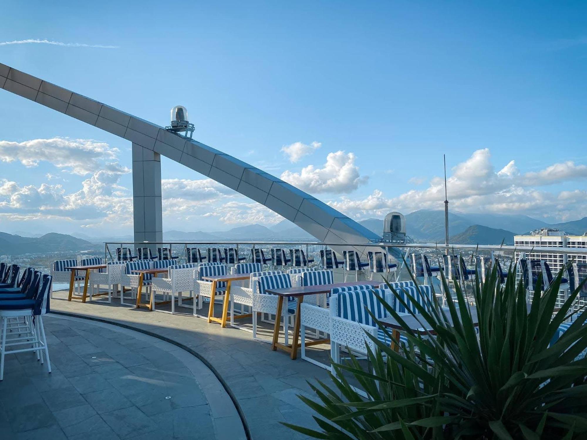 Jk.Boutique Oceanfront Panorama Residence На Транг Екстериор снимка